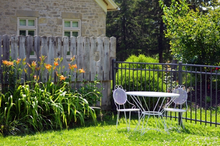 6 Features All Backyard Homes Need